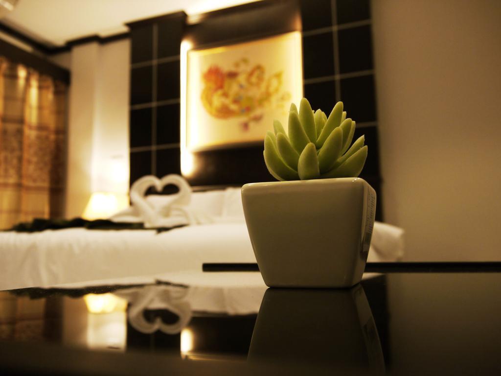 The Next Grand Hotel Khon Kaen Esterno foto