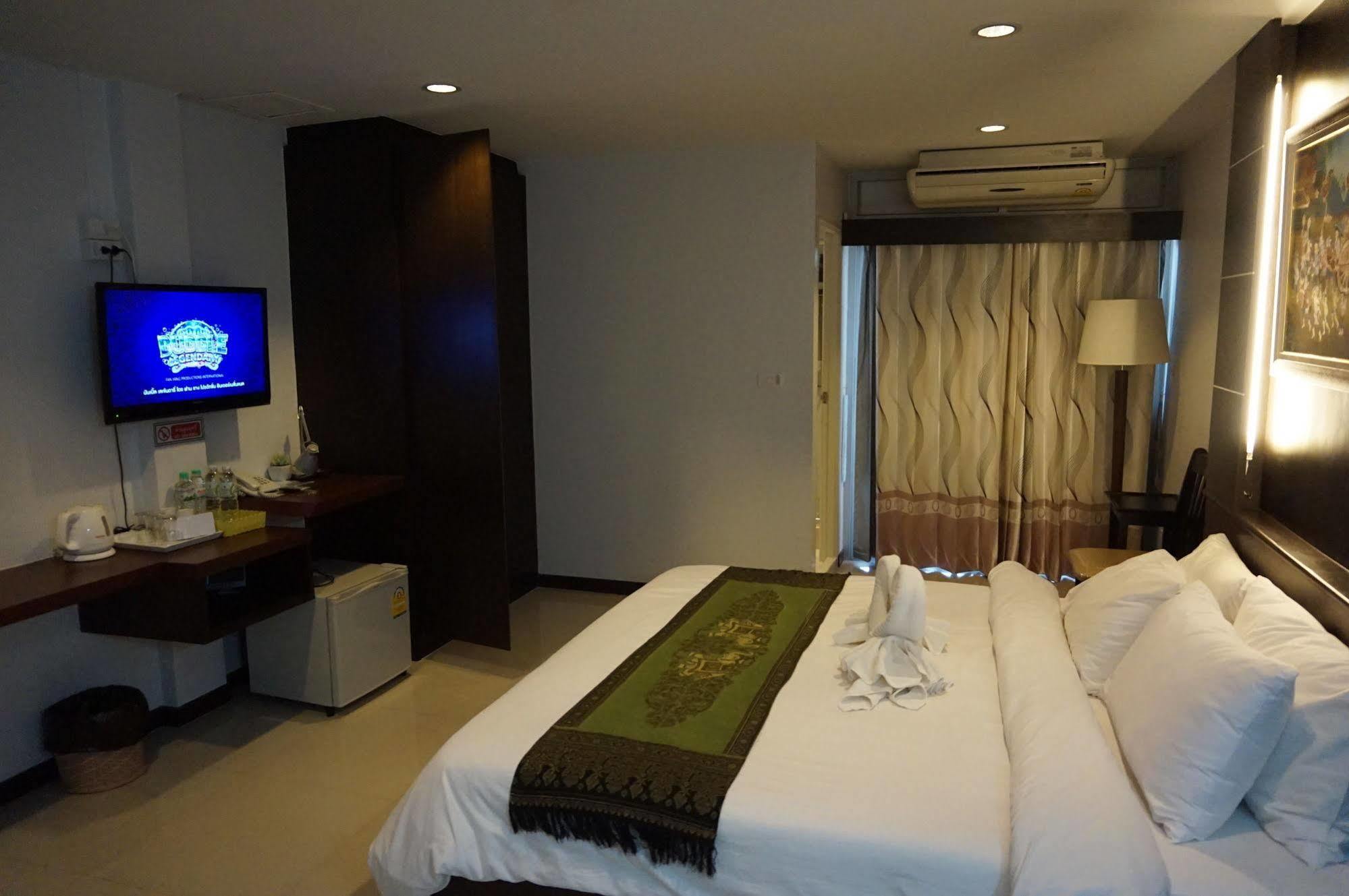 The Next Grand Hotel Khon Kaen Esterno foto