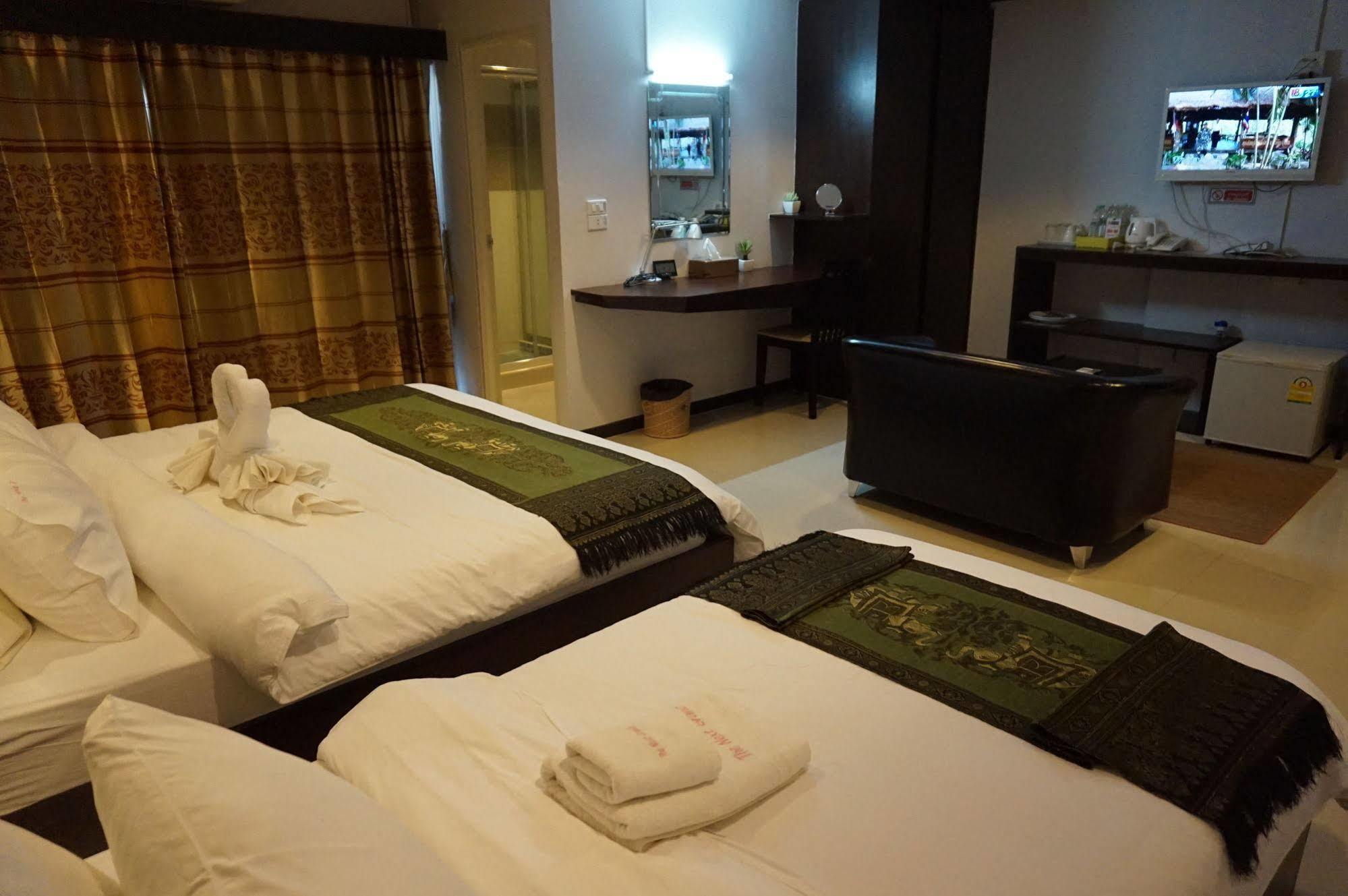 The Next Grand Hotel Khon Kaen Esterno foto